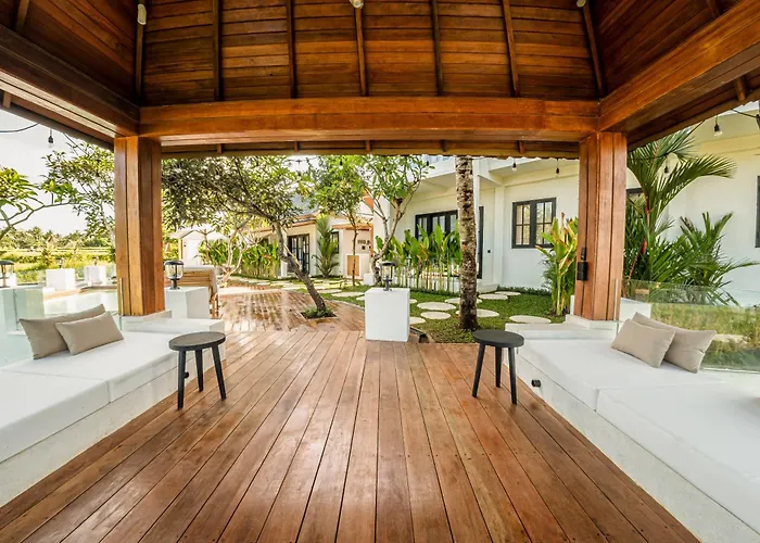 Sarang By Evdekimi - Rice Field Escape With Yoga Lounge, Lush Garden - Long Extras Hotel