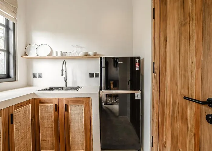 Sarang By Evdekimi - Rice Field Escape With Yoga Lounge, Lush Garden - Long Extras Hotel