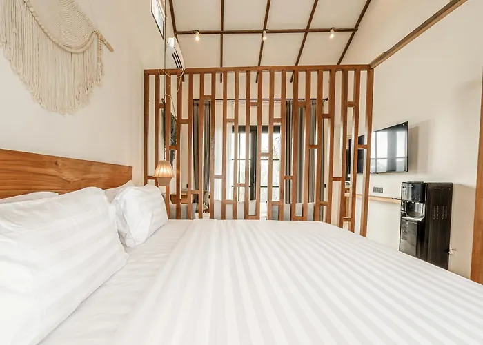 Sarang By Evdekimi - Rice Field Escape With Yoga Lounge, Lush Garden - Long Extras *